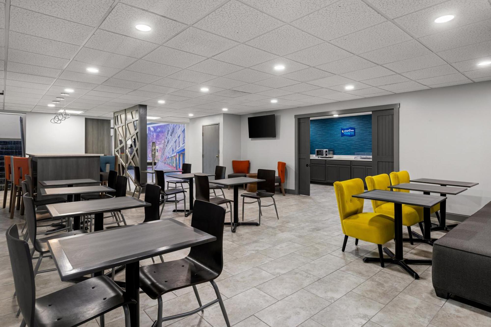Clarion Pointe Hinesville Near Fort Stewart Екстериор снимка